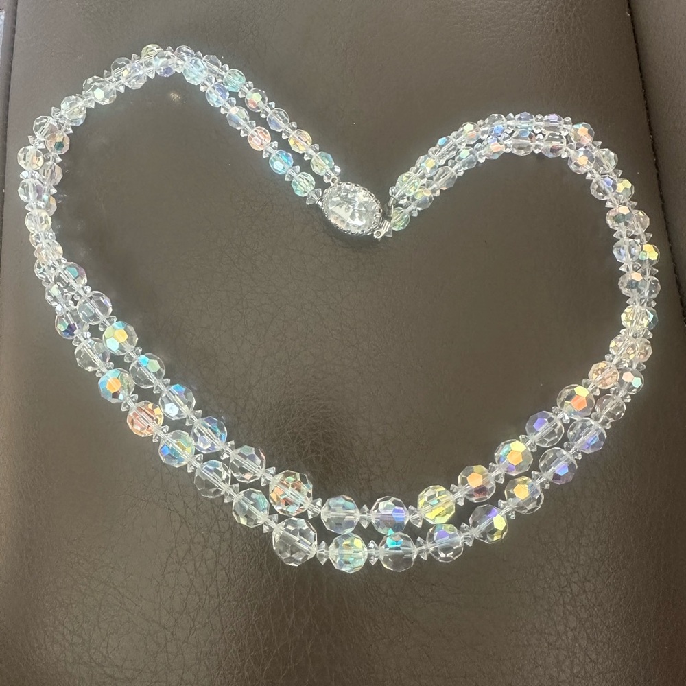 Magical Vintage Elegant Crystal Beaded Necklace - Picture 1 of 3